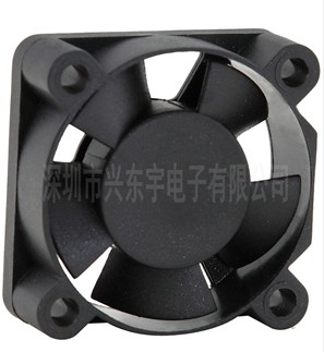 電飯煲散熱風(fēng)扇轉(zhuǎn)子平衡軸心在哪里？